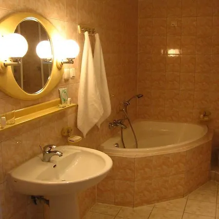 Hotel Centrum 3*