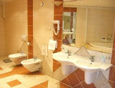 فندق Centrum وودج